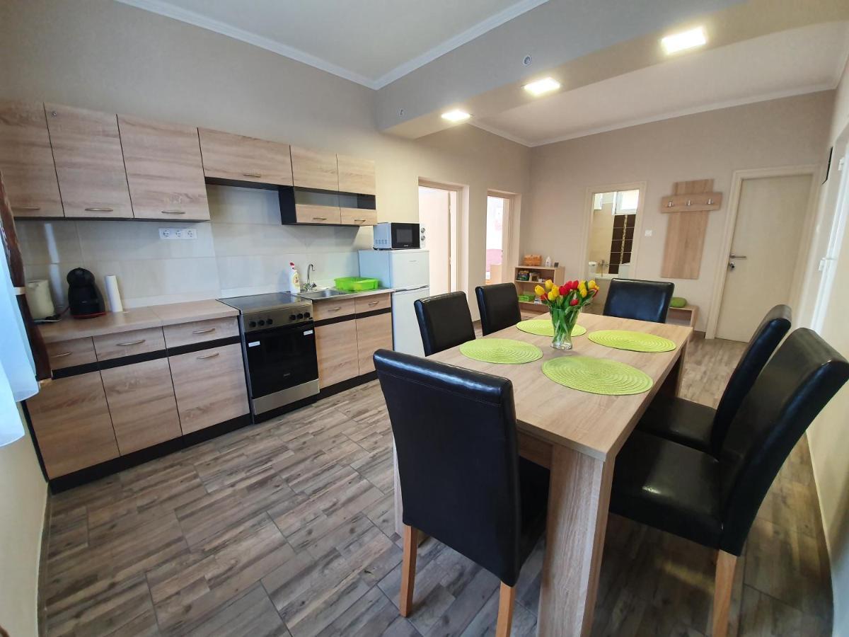 Flamingo Apartment Sárvár المظهر الخارجي الصورة